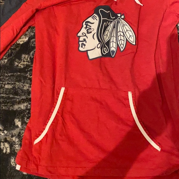 Black hawks hoodie - Picture 2 of 5